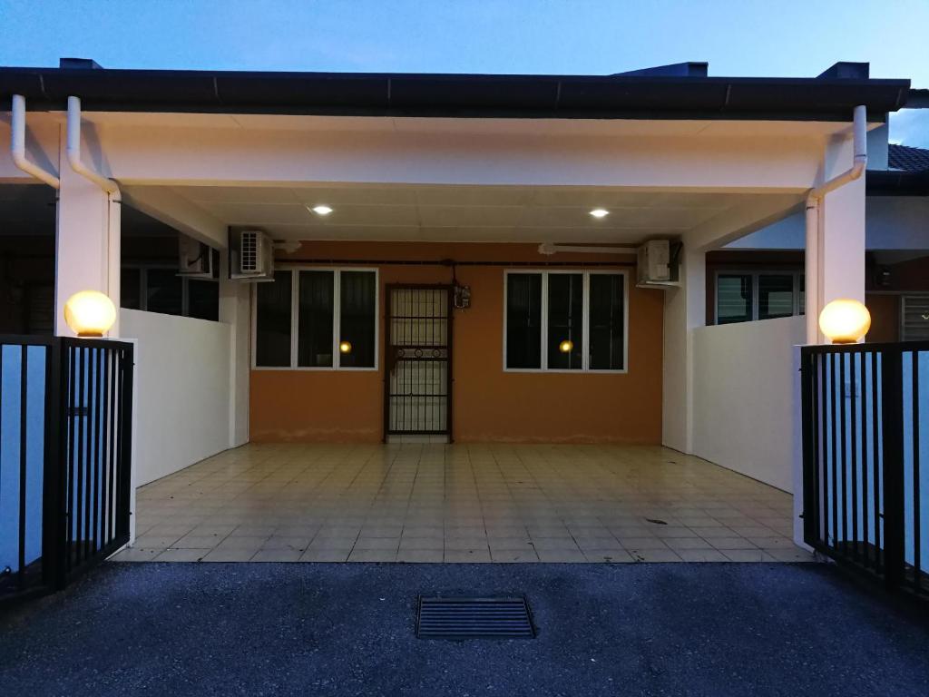 Exteriér nebo vchod ubytování Address No 915, Lorong Uni Central 13, Taman Uni Central, Kuching Samarahan Expressway