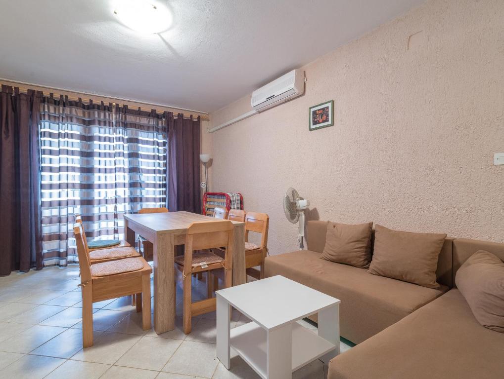 Część wypoczynkowa w obiekcie Apartments Domi