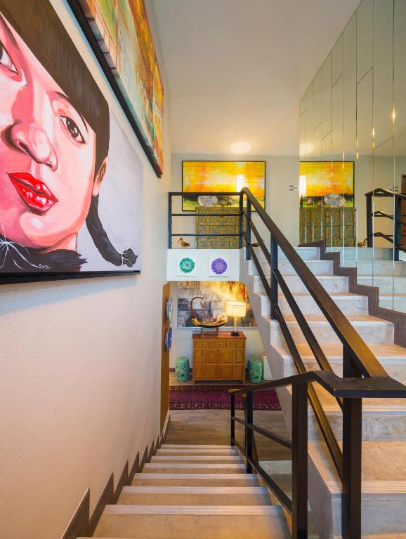 Chala Number 2 Art and Gallery - Resim 43