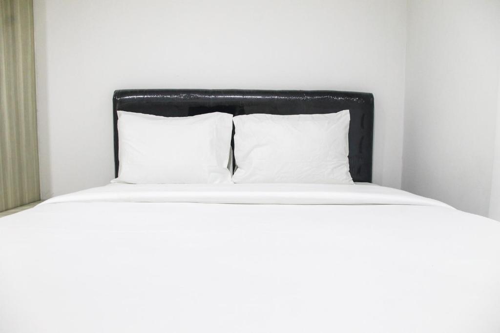 Nice View Studio at Azalea Suites Apartment By Travelio - 公寓
