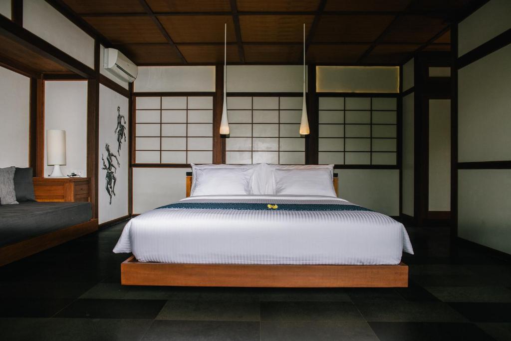 Suarapura Resort & Spa - 3