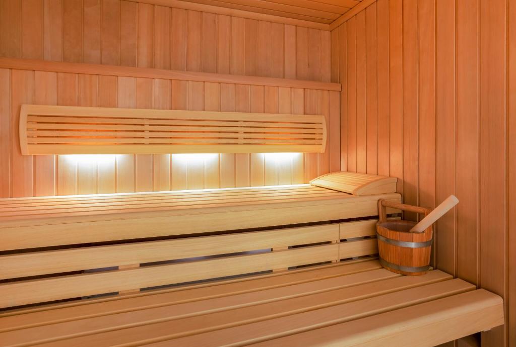 Eurostars Puerta Real - Resim 14