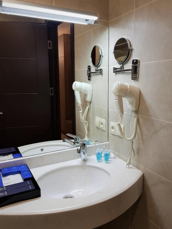 Bagno di Crystal Resort