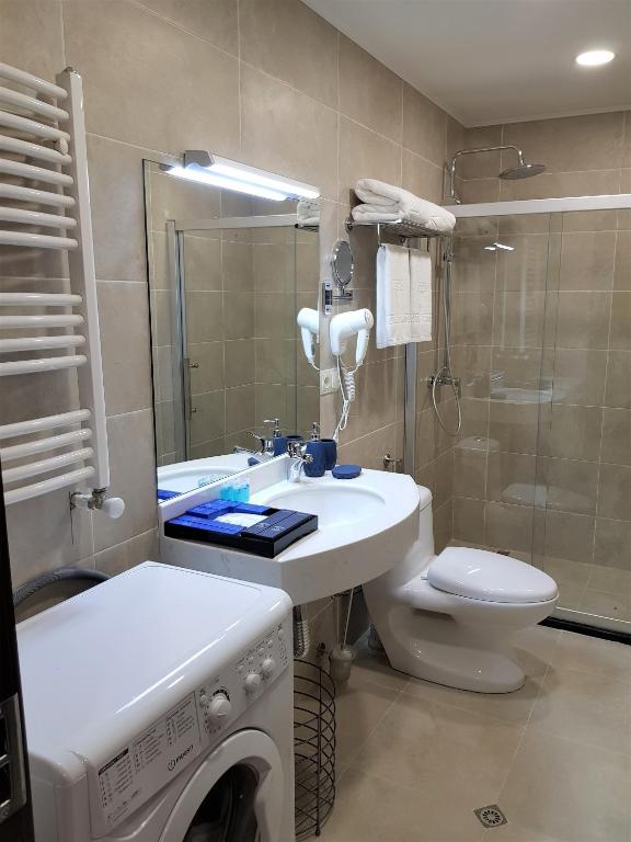Bagno di Crystal Resort