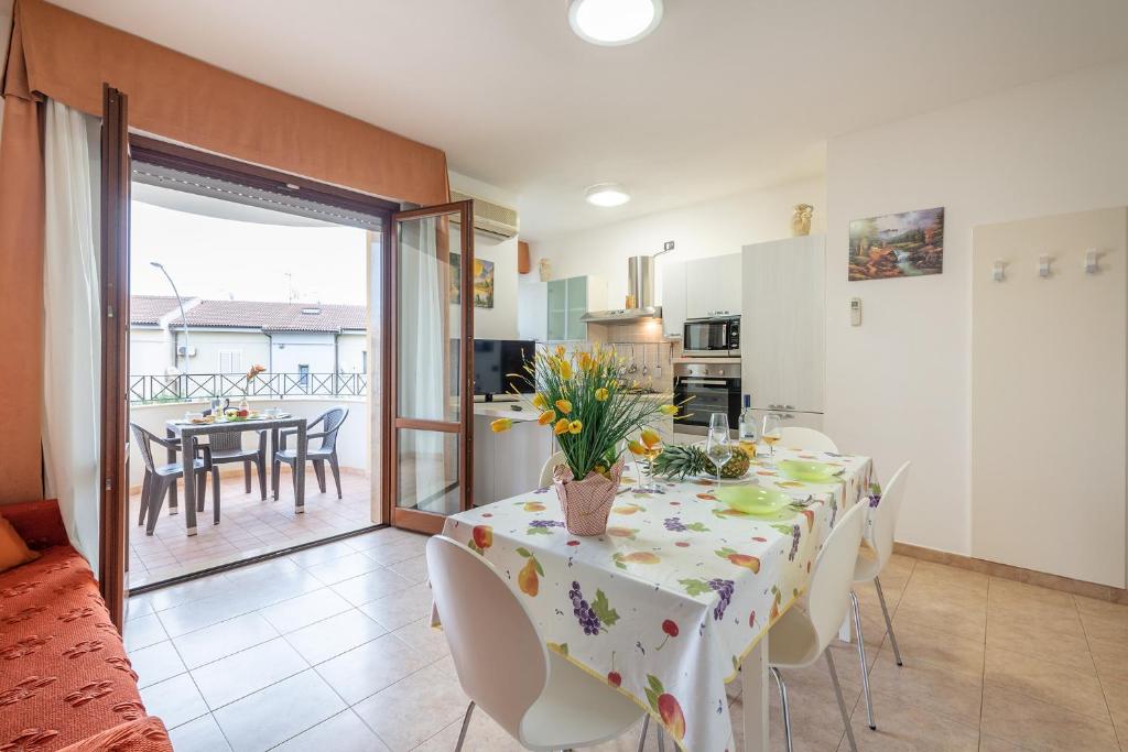 A kitchen or kitchenette at Trilo Gemelli 1