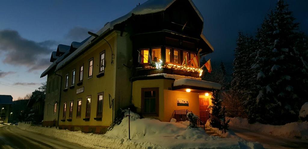 Budova, kde se apartmán nachází