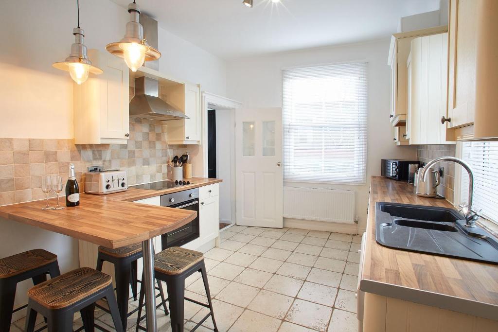 Host & Stay - Windsor Cottage - Holiday Home