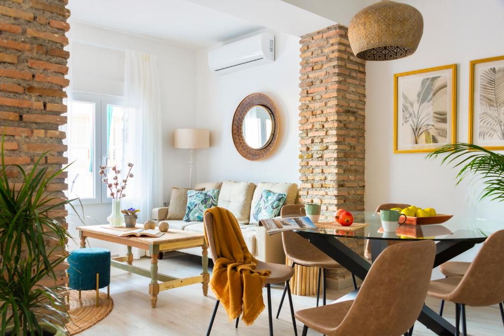 Genteel Home Mano de Hierro