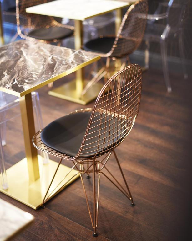 The Pack And Carriage London - Resim 40