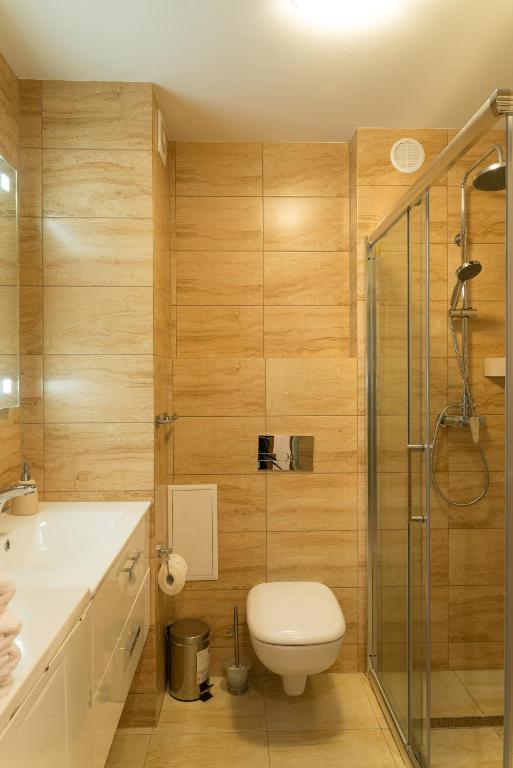 Koupelna v ubytování Apartament Na Urlop - Centrum - Przy Amfiteatrze - 500m do Basenów Wisła