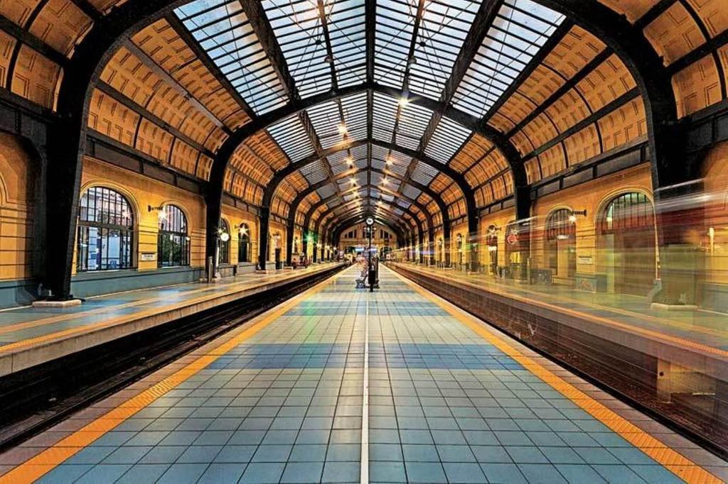 Piraeus Premium Suites - Resim 45