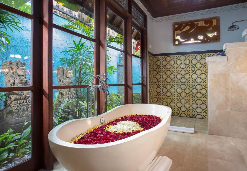 Fotografie z fotogalerie ubytování Dwaraka The Royal Villas v Ubudu