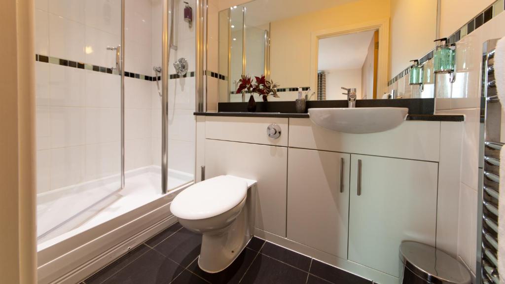 The Spires Serviced Apartments Birmingham - Deluxe Apartment