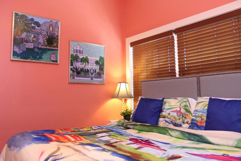 Postel nebo postele na pokoji v ubytování Caribbean House