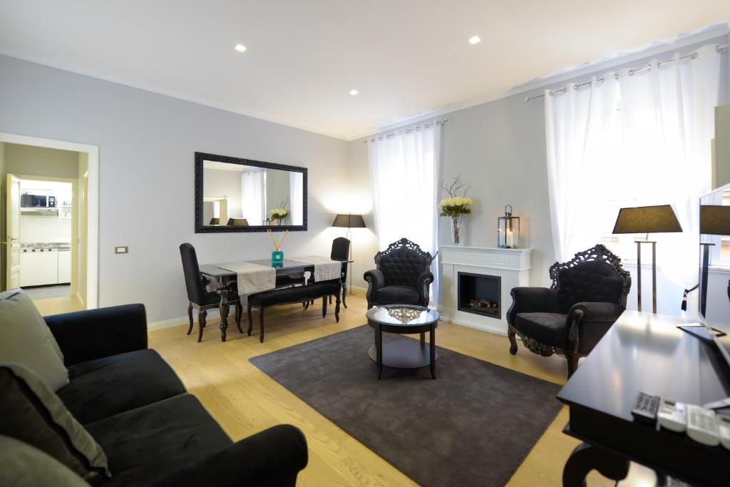 Easydomus Rome - Two-Bedroom Apartment