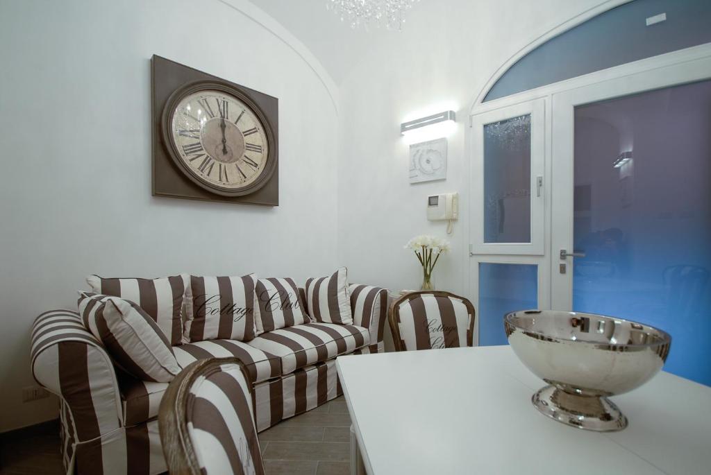 Easydomus Rome - Two-Bedroom Apartment