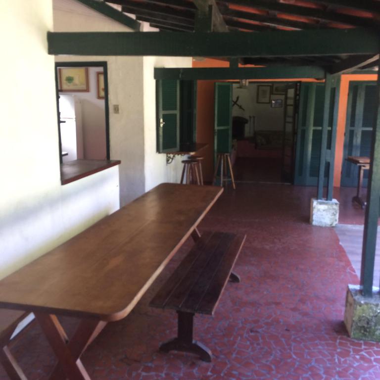  Casa Colonial Térrea no Saco da Capela em Ilhabela