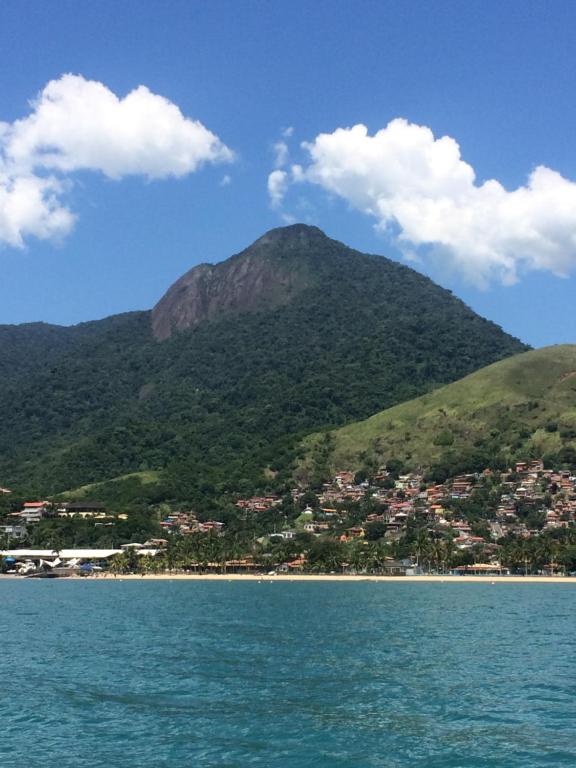  Casa Colonial Térrea no Saco da Capela em Ilhabela