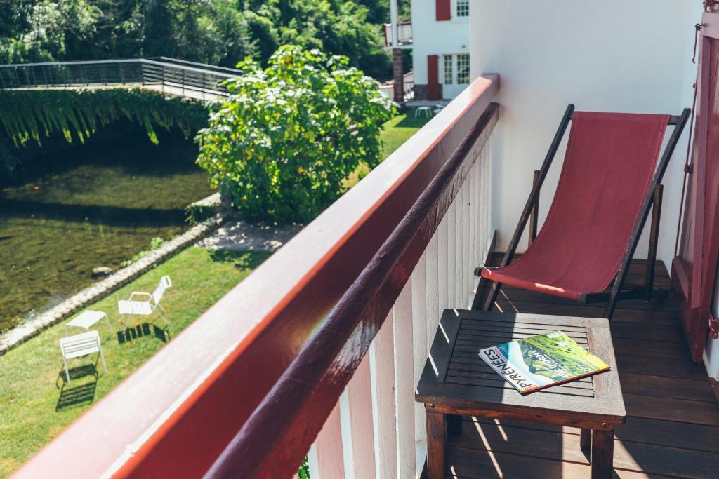 Balkón nebo terasa v ubytování Hôtel Arcé