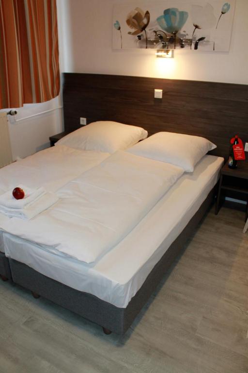 Pionier Hotel Hamburg Wandsbek - Resim 11