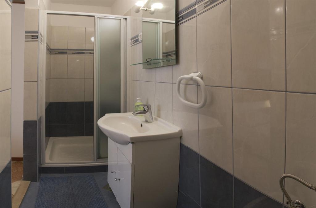 Koupelna v ubytování Apartments Gudelj