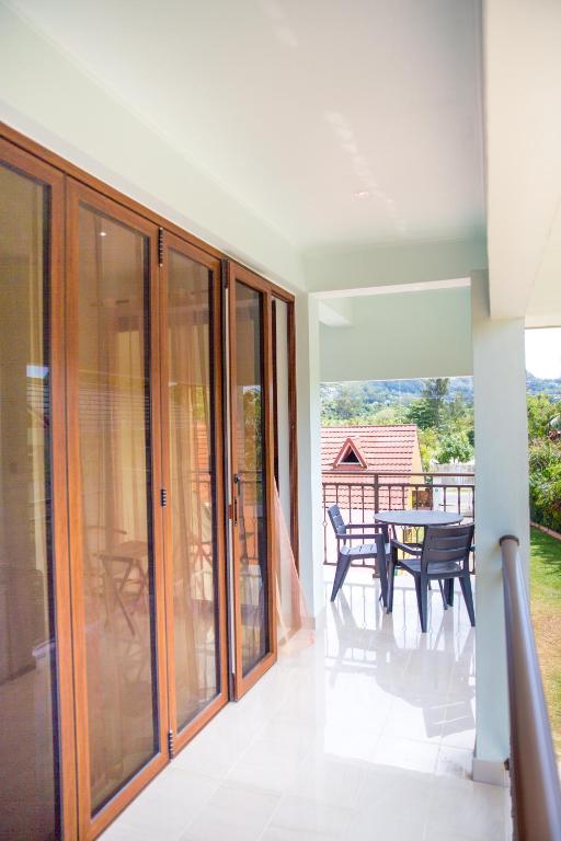 Balkón nebo terasa v ubytování Cap-sud self catering