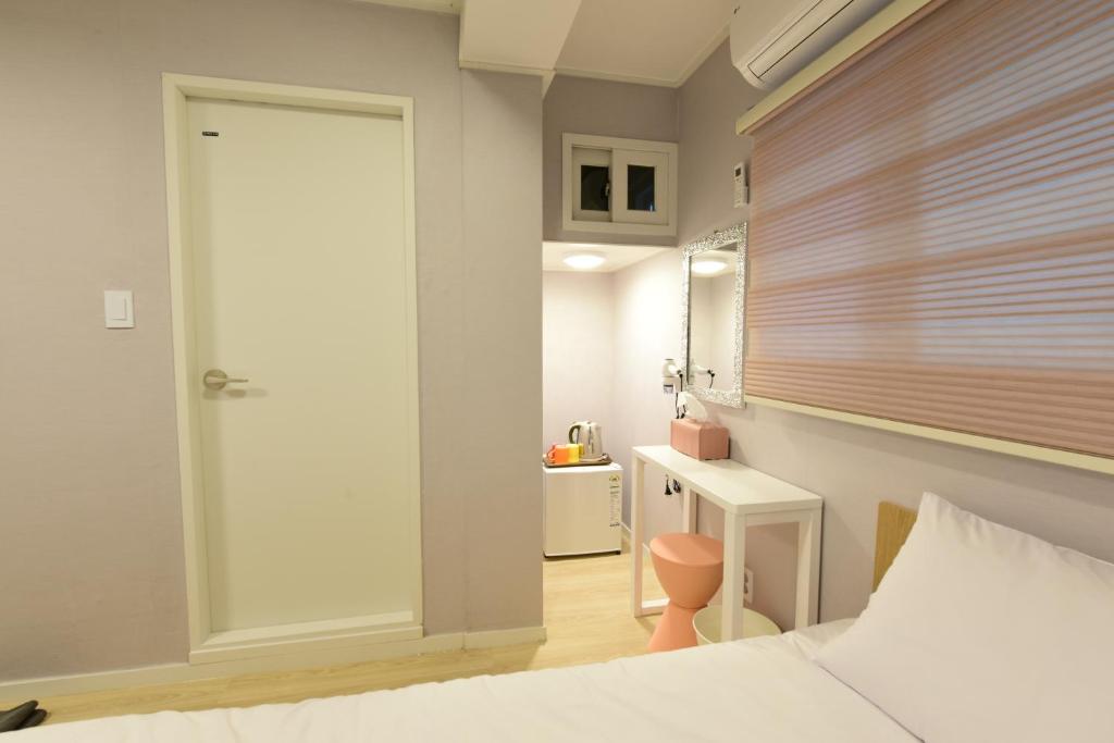 Daol Guesthouse - Deluxe Triple Room