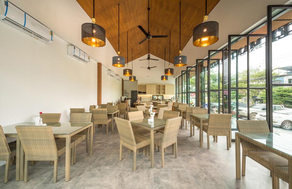 Restaurace v ubytování Cher​mantra​ Aonang​ Resort & Pool​ Suite