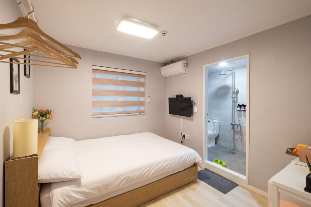 Daol Guesthouse - Double Room With Private Bathroom