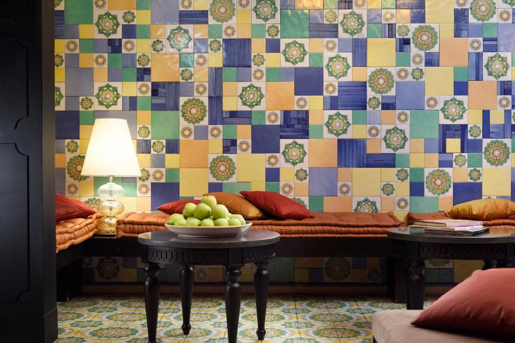 A seating area at Palace Catania | UNA Esperienze