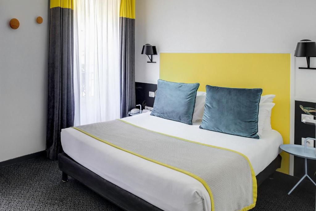 
Standard  Double Room
