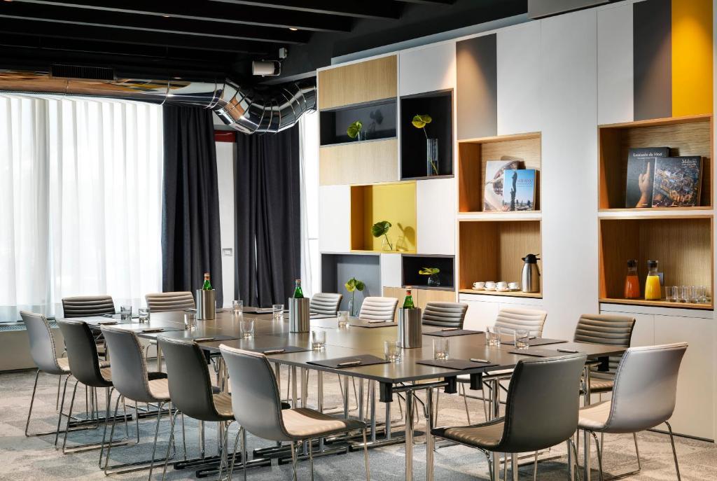 Posezení v ubytování UNA HOTELS The ONE Milano Hotel & Residence