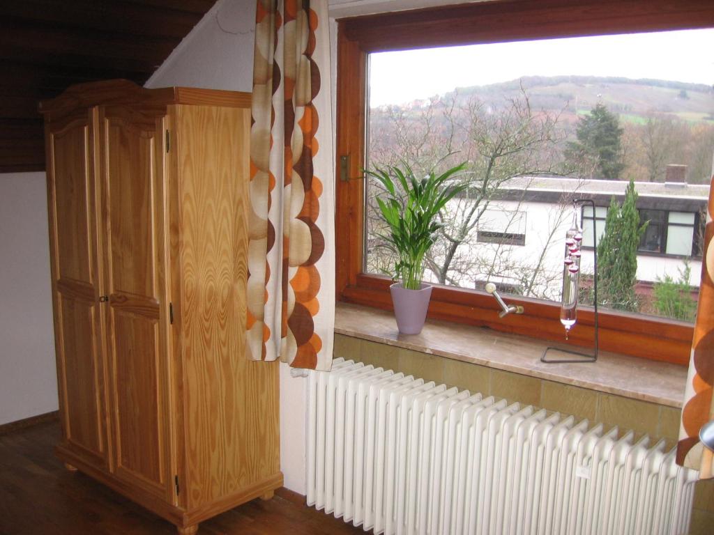 Gereutweg 18 - Single Room With Garden View