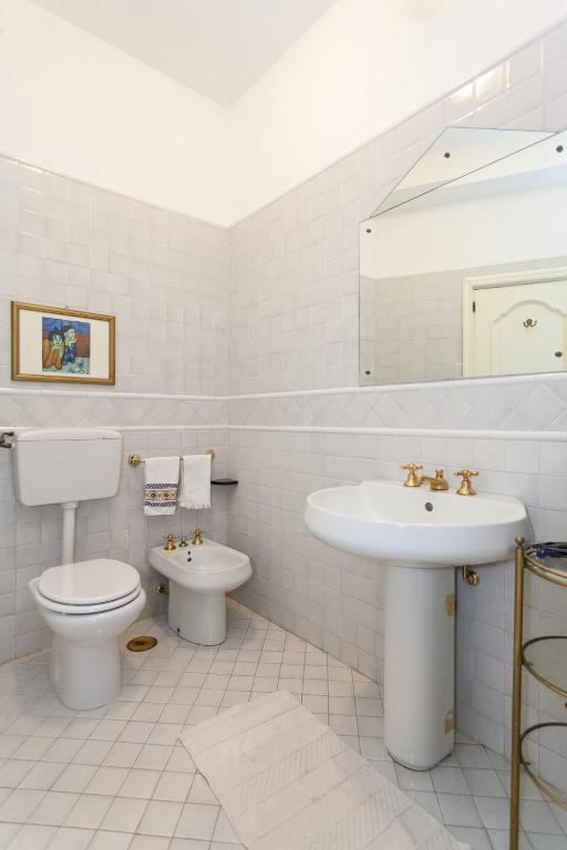 Kúpeľňa v ubytovaní Villa Lamaro