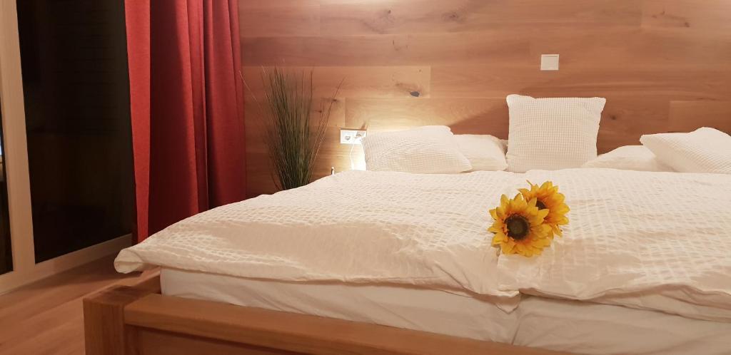 Posteľ alebo postele v izbe v ubytovaní Ferienbungalow Mountain View Wood