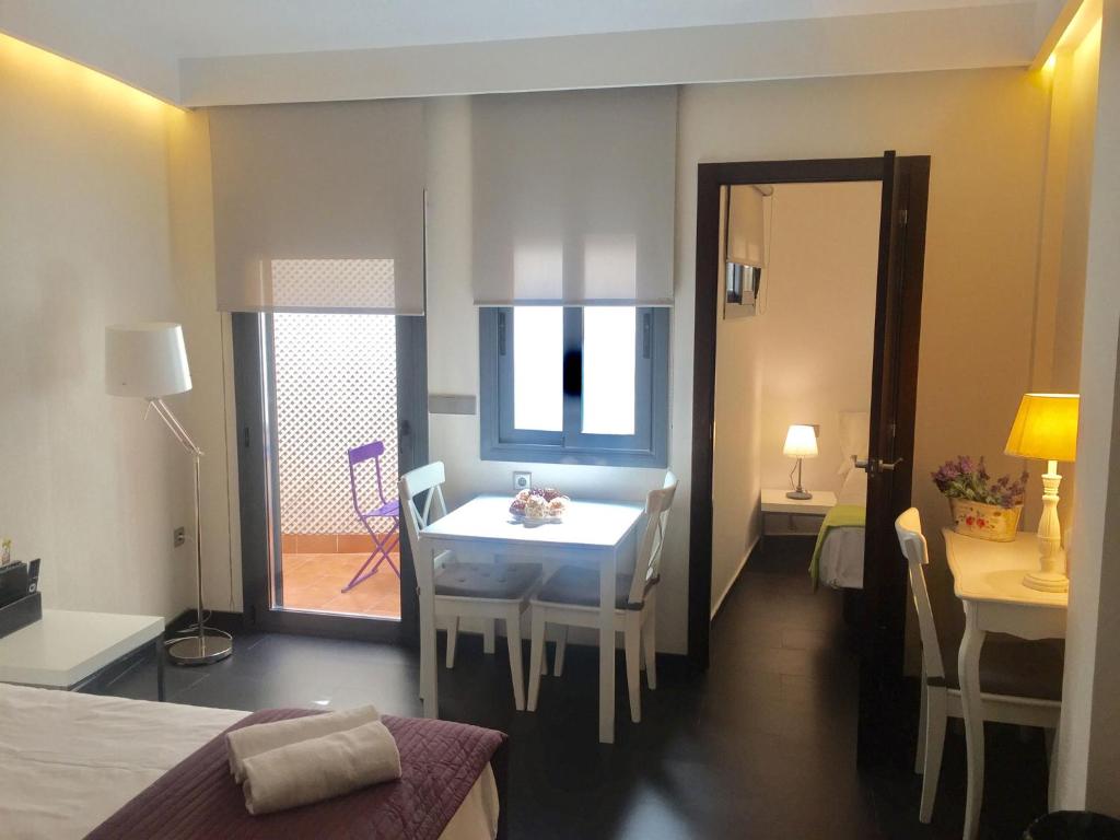 Barcelona Fifteen central Aparthotel - Resim 18