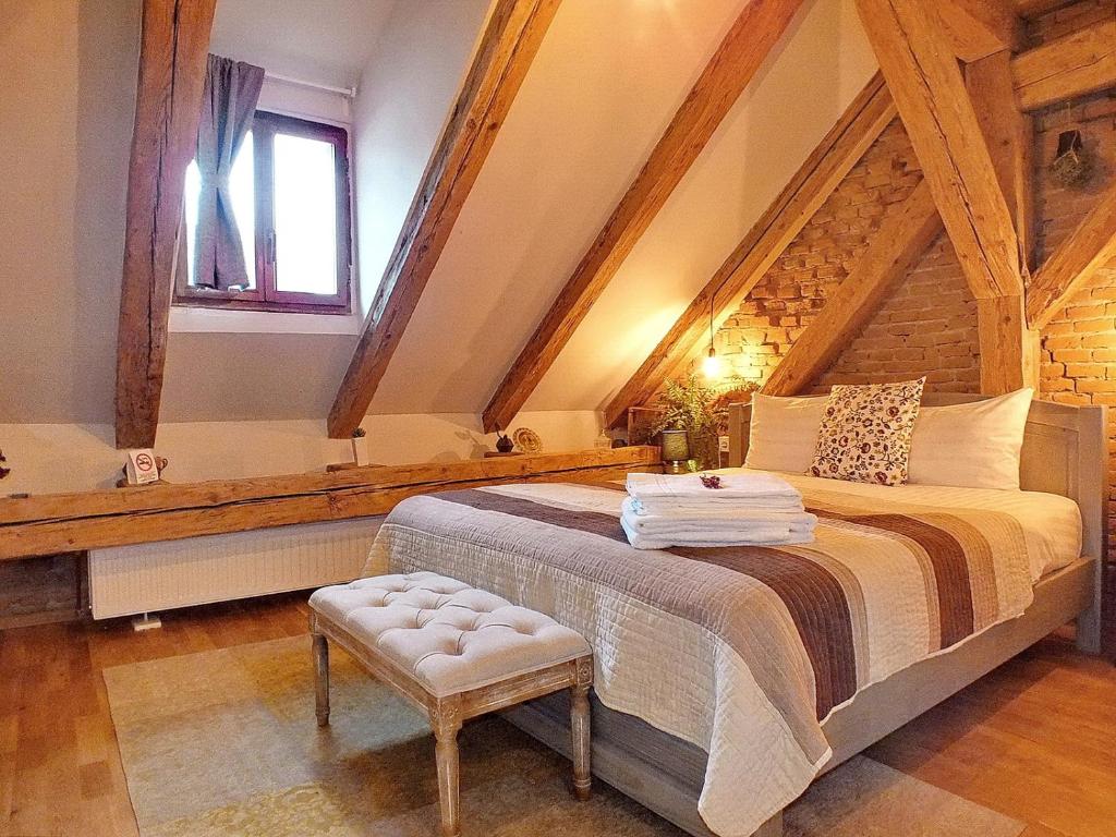 Wood House Republicii