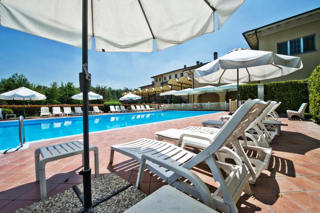 UNA Golf Hotel Cavaglia 4*