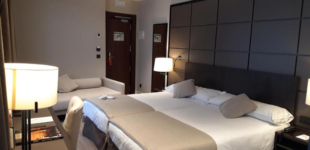 Palacio Valderrabanos - Habitación Triple Superior