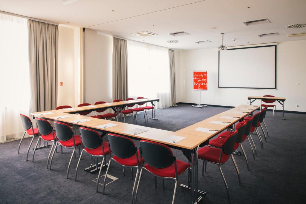 Vienna House Easy by Wyndham Bratislava - Resim 39