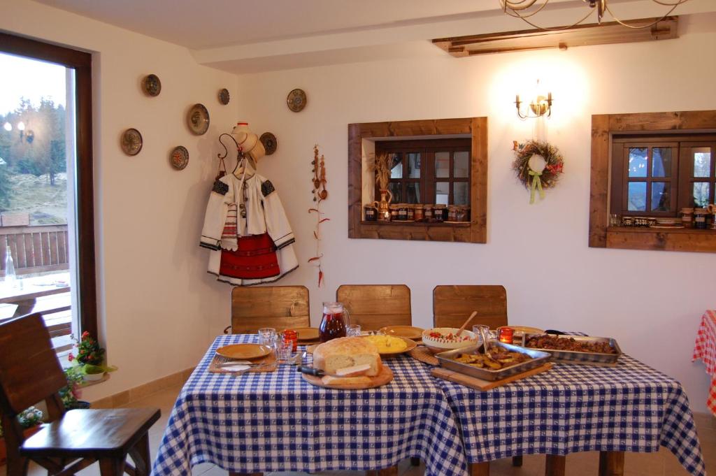 Fotografie z fotogalerie ubytování Cabana Moţilor v destinaci Mărişel