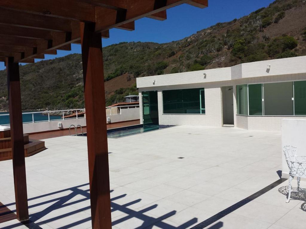 Apartamento pé na areia em Arraial do Cabo