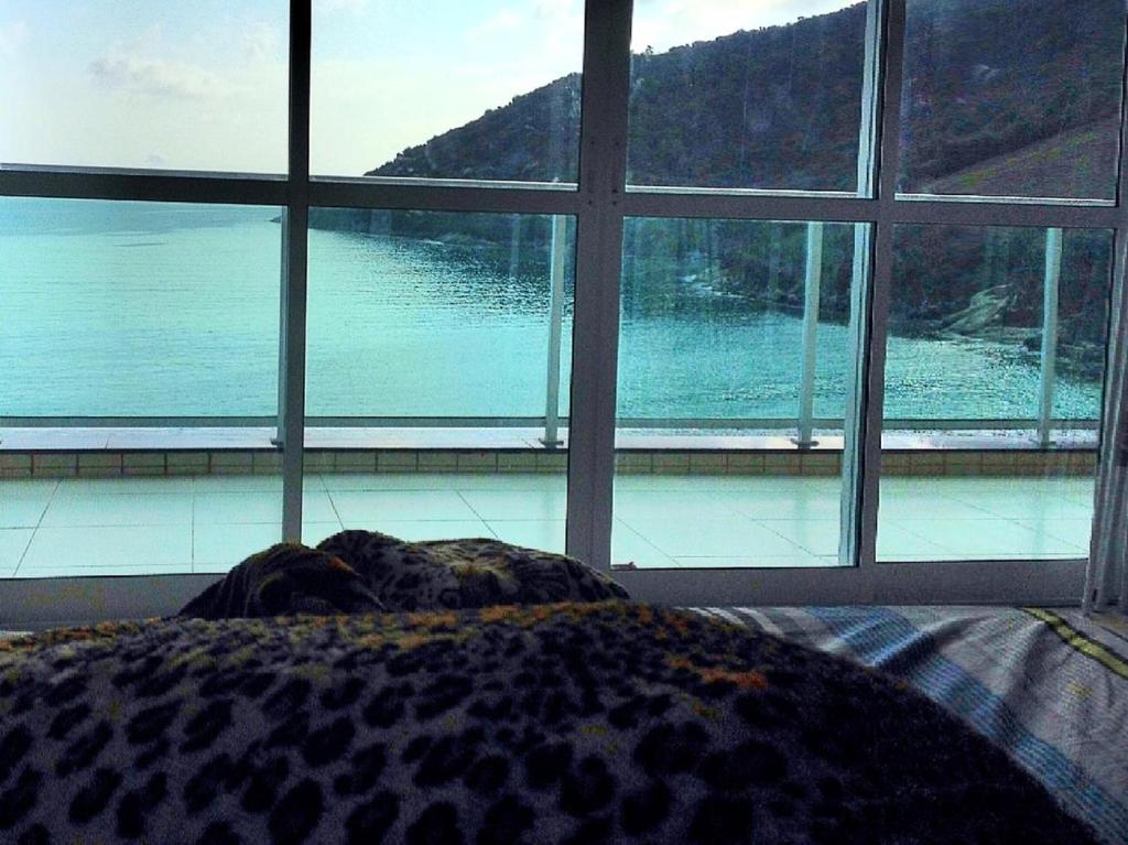  Apartamento pé na areia em Arraial do Cabo