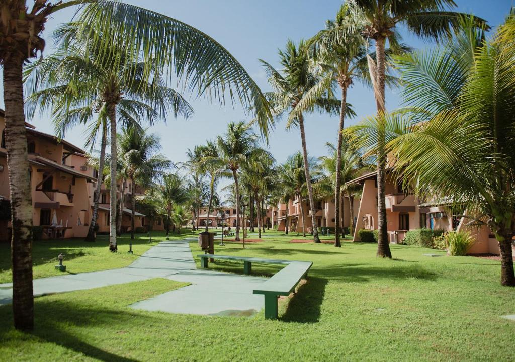  Flat Guarajuba Beira da Praia pé na areia