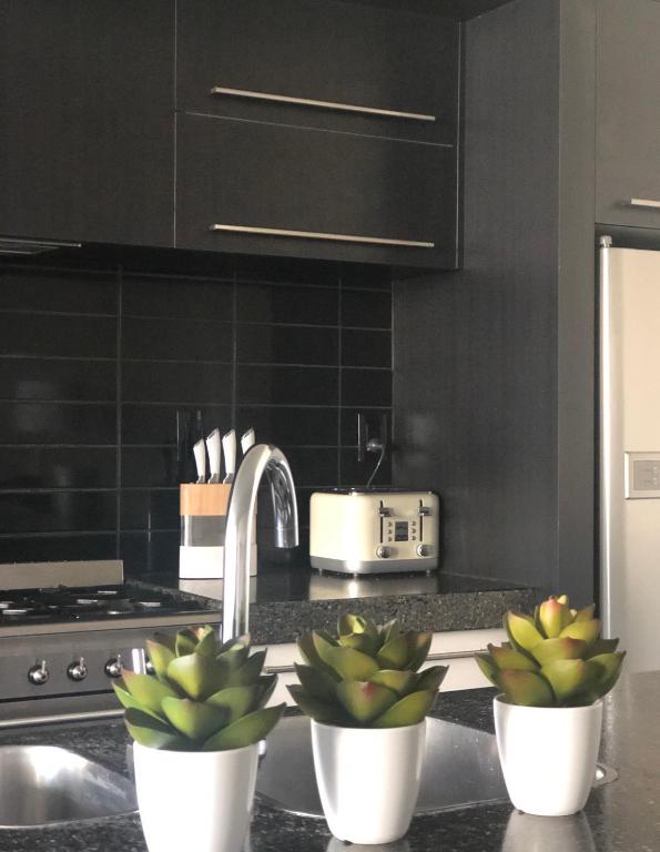 Bond Street Apartment Luxury 3 Bedroom - Resim 10