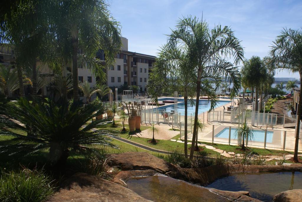 LIFE RESORT