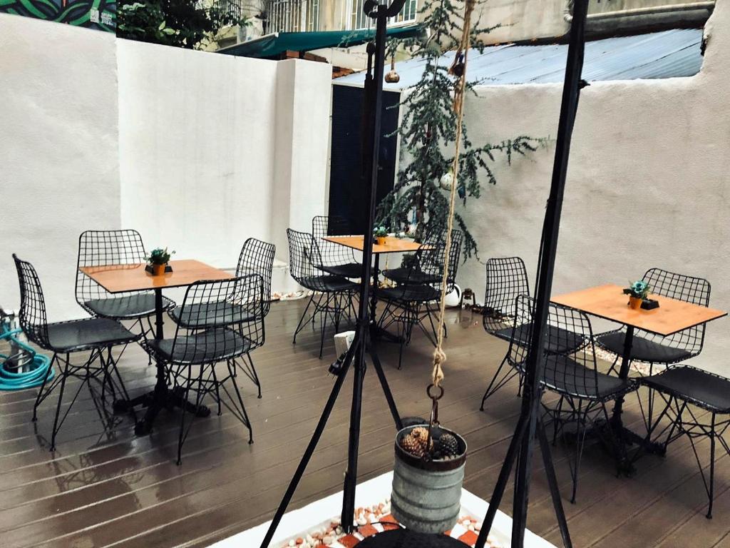A restaurant or other place to eat at Belizia Hotel