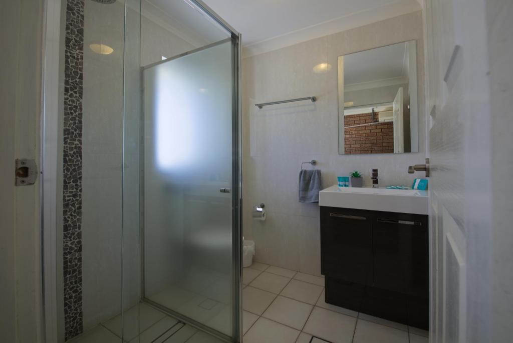 Tuncurry Motor Lodge - Triple Room