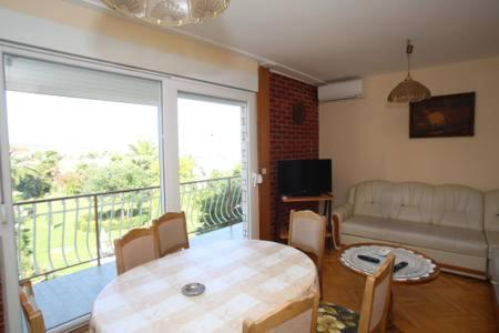 Telewizja i/lub zestaw kina domowego w obiekcie Apartment Michelle