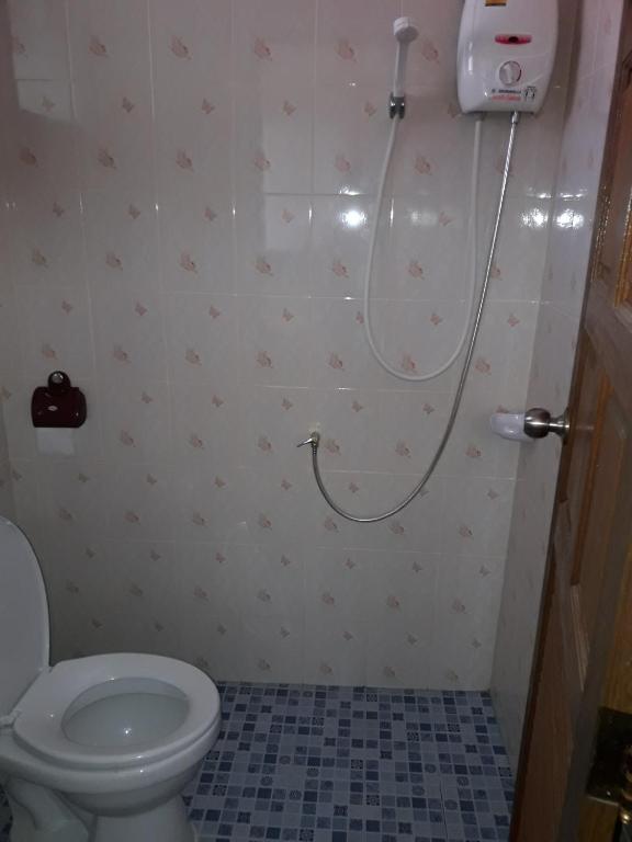 Koupelna v ubytování Panna Kalong